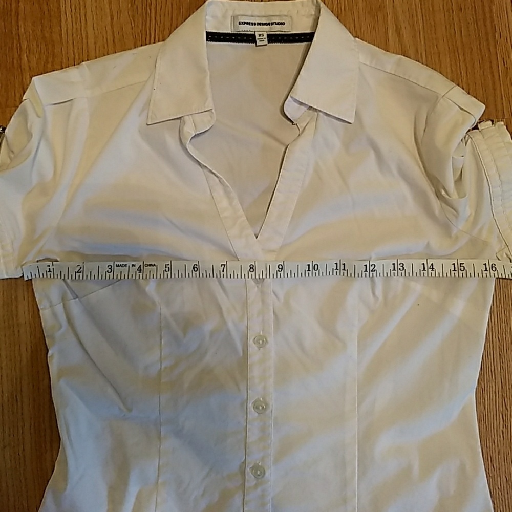 Express Design Studio Button Down - Picture 4 of 6
